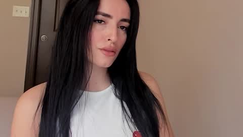 Snapshot of sheisallthat chatting on November 18, 2025, 8:46 pm sheisallthat online show from November 18, 2025, 8:46 pm