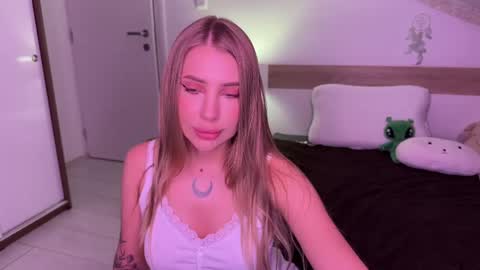 Snapshot of sheislilith chatting on May 29, 2026, 7:23 pm Lilith online show from May 29, 2026, 7:23 pm
