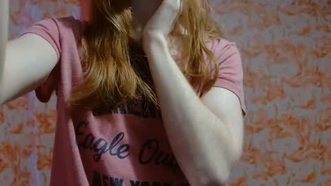 Snapshot of shelikessoymilk chatting on December 2, 2024, 9:28 pm Erika online show from December 2, 2024, 9:28 pm