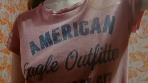 Snapshot of shelikessoymilk chatting on December 16, 2024, 12:48 am Erika online show from December 16, 2024, 12:48 am