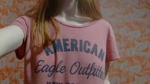 Snapshot of shelikessoymilk chatting on December 19, 2024, 6:23 am Erika online show from December 19, 2024, 6:23 am