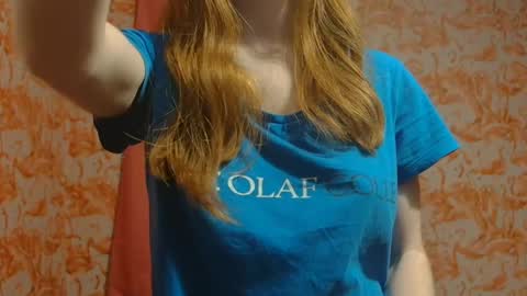 Snapshot of shelikessoymilk chatting on January 30, 2025, 3:00 am Erika online show from January 30, 2025, 3:00 am