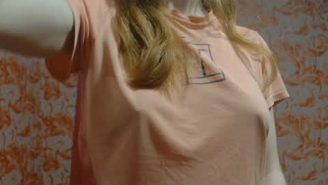 Snapshot of shelikessoymilk chatting on February 5, 2025, 11:06 pm Erika online show from February 5, 2025, 11:06 pm