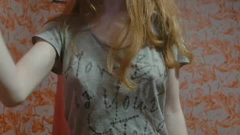 Snapshot of shelikessoymilk chatting on February 13, 2025, 12:35 am Erika online show from February 13, 2025, 12:35 am