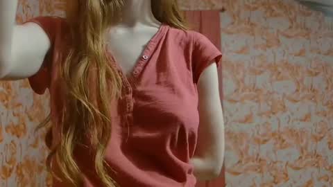 Snapshot of shelikessoymilk chatting on September 26, 2025, 5:11 am Erika online show from September 26, 2025, 5:11 am