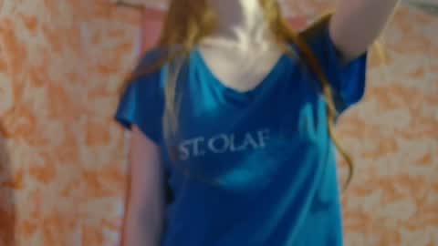 Snapshot of shelikessoymilk chatting on October 14, 2025, 7:03 pm Erika online show from October 14, 2025, 7:03 pm