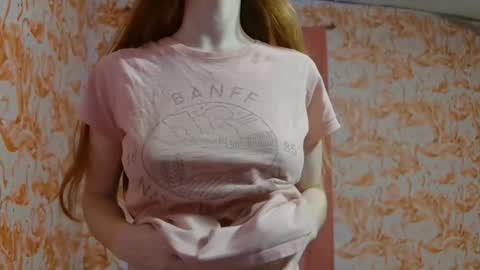 Snapshot of shelikessoymilk chatting on November 22, 2025, 9:58 pm Erika online show from November 22, 2025, 9:58 pm