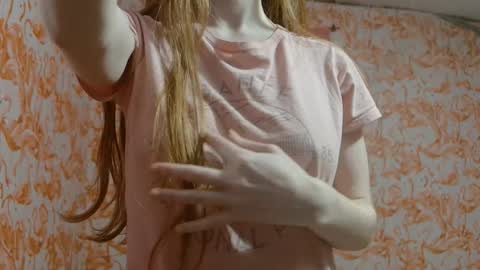 Snapshot of shelikessoymilk chatting on December 14, 2025, 2:39 am Erika online show from December 14, 2025, 2:39 am