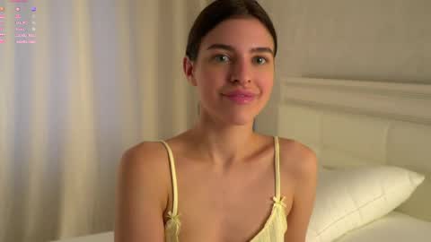Snapshot of shelleyharn chatting on May 17, 2026, 1:03 am Alex online show from May 17, 2026, 1:03 am