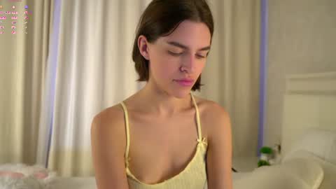 Snapshot of shelleyharn chatting on June 13, 2026, 1:14 am Alex online show from June 13, 2026, 1:14 am