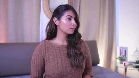 Snapshot of shelleymorell chatting on October 13, 2025, 1:33 pm Transmission schedule Monday - Friday 715 am to 200 pm time Colombia online show from October 13, 2025, 1:33 pm