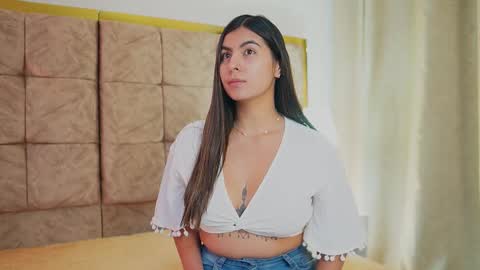  Transmission schedule Monday - Friday 715 am to 200 pm time Colombia  online show from February 11, 2026, 12:10 pm