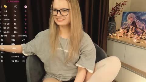 shellyboom online show from December 19, 2025, 7:43 pm