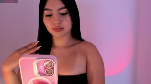 Snapshot of shellyrayhs1 chatting on June 6, 2026, 3:22 am Shelly rayhs online show from June 6, 2026, 3:22 am