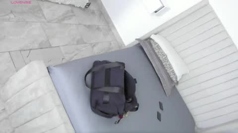 Snapshot of shelynna_azzul chatting on May 26, 2026, 12:12 pm shelynna_azzul online show from May 26, 2026, 12:12 pm