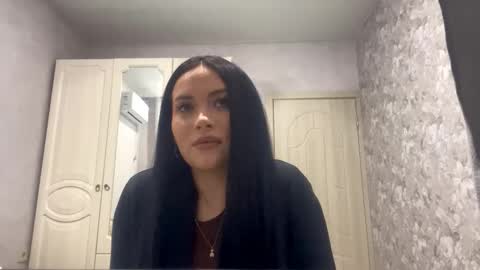 Mia meow meow online show from March 11, 2026, 4:24 pm