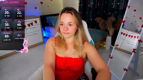 Snapshot of sherill_brill chatting on February 19, 2025, 2:44 pm Sheril online show from February 19, 2025, 2:44 pm