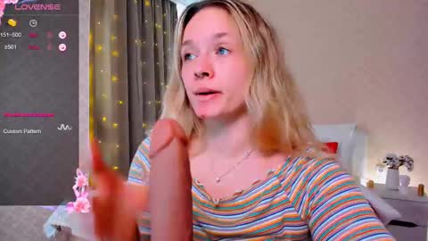 Snapshot of sherill_brill chatting on March 9, 2025, 10:52 am Sheril online show from March 9, 2025, 10:52 am