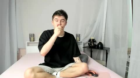 Max online show from December 20, 2025, 9:11 pm