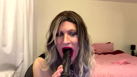 sherrisqs00 online show from March 15, 2026, 2:06 am