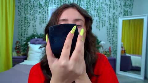 Sherry online show from December 15, 2025, 6:28 am