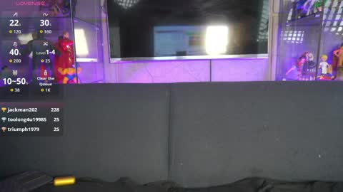 mia online show from April 9, 2026, 6:19 am