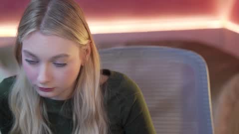 Snapshot of sheryl_elegance chatting on January 7, 2025, 12:09 pm Sheryl online show from January 7, 2025, 12:09 pm