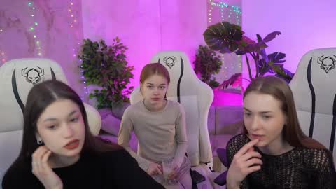 Snapshot of sheryl_elegance chatting on February 19, 2025, 11:49 am Sheryl online show from February 19, 2025, 11:49 am