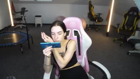 Snapshot of sheryl_elegance chatting on October 8, 2025, 10:24 am Sheryl online show from October 8, 2025, 10:24 am