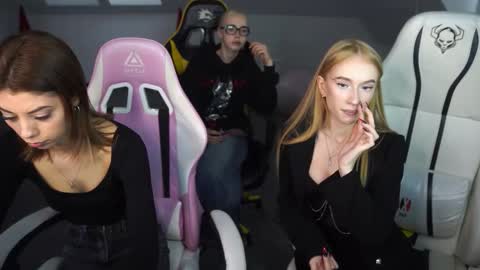 Snapshot of sheryl_elegance chatting on October 15, 2025, 10:37 am Sheryl online show from October 15, 2025, 10:37 am