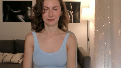 Snapshot of shesleepsnaked chatting on June 9, 2026, 6:30 pm shesleepsnaked online show from June 9, 2026, 6:30 pm