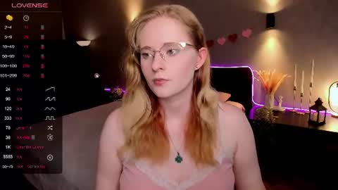 Snapshot of sheslinki chatting on June 13, 2026, 8:45 am Hello guys my name is Aemilia online show from June 13, 2026, 8:45 am