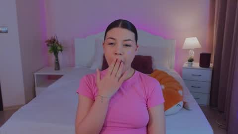 Snapshot of shine_abby_ chatting on July 2, 2026, 9:59 am Abby online show from July 2, 2026, 9:59 am