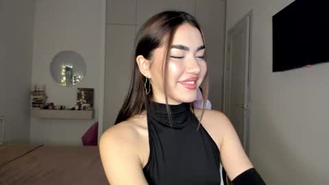 Shineel online show from January 15, 2026, 2:27 am