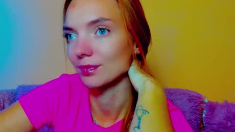 Snapshot of shinelikea_diamond chatting on October 7, 2025, 8:39 pm Alexis online show from October 7, 2025, 8:39 pm