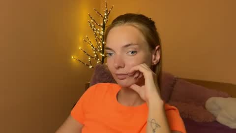 Snapshot of shinelikea_diamond chatting on July 4, 2026, 6:47 pm Alexis online show from July 4, 2026, 6:47 pm