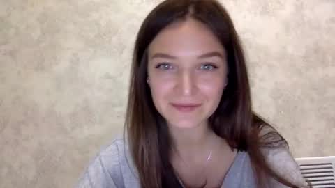 Snapshot of shining_pearl chatting on October 3, 2025, 8:28 pm Jesica online show from October 3, 2025, 8:28 pm