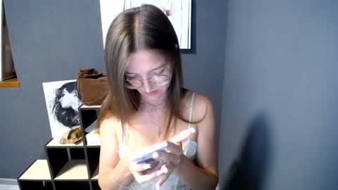 Jesica online show from July 17, 2026, 7:26 am