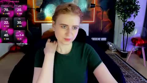 Snapshot of shiny_lisss chatting on May 19, 2026, 1:44 am Lisa online show from May 19, 2026, 1:44 am