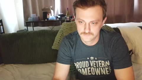 Snapshot of shinyandused chatting on October 27, 2025, 7:18 pm shinyandused online show from October 27, 2025, 7:18 pm