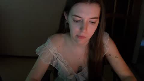 shiraha___rafieru online show from July 20, 2026, 1:57 pm