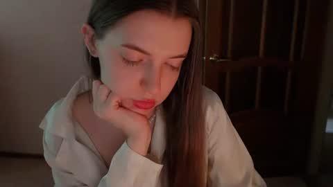 shiraha___rafieru online show from August 2, 2026, 4:11 am