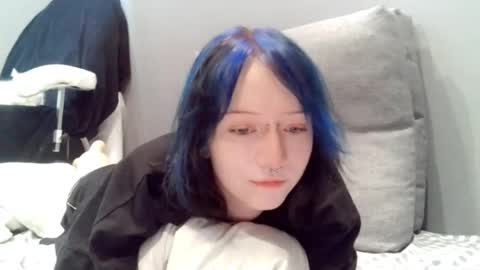 Luna online show from March 15, 2026, 4:46 pm