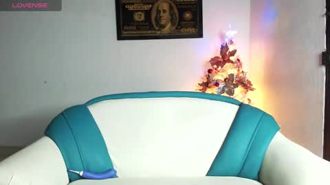 Snapshot of shirleyeduard chatting on December 4, 2024, 12:08 am shirleyeduard online show from December 4, 2024, 12:08 am