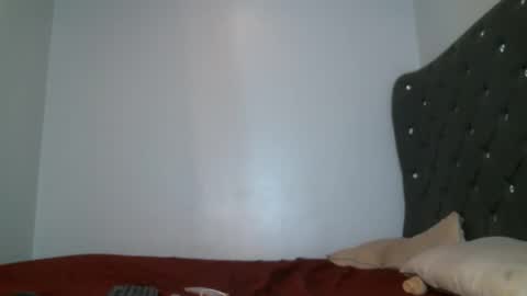 Shi-ro online show from February 15, 2026, 8:16 pm