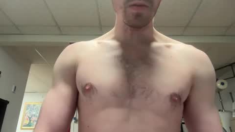 shirtlesshunk15 online show from February 15, 2026, 6:54 am