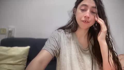 shizukuhunter online show from November 27, 2025, 2:08 pm