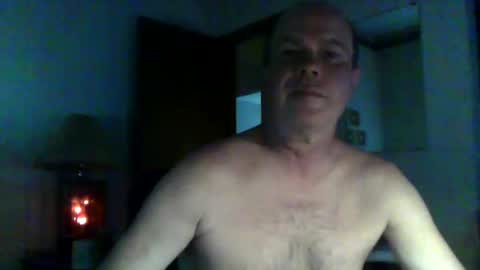 Snapshot of shoc09 chatting on September 19, 2025, 4:36 am undie lover online show from September 19, 2025, 4:36 am