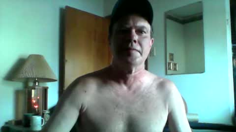 Snapshot of shoc09 chatting on February 8, 2026, 4:10 pm undie lover online show from February 8, 2026, 4:10 pm