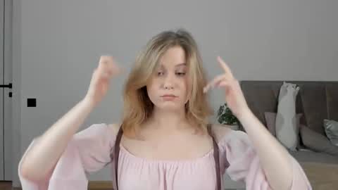 Snapshot of shoggothy chatting on October 14, 2025, 1:23 pm Agatha online show from October 14, 2025, 1:23 pm